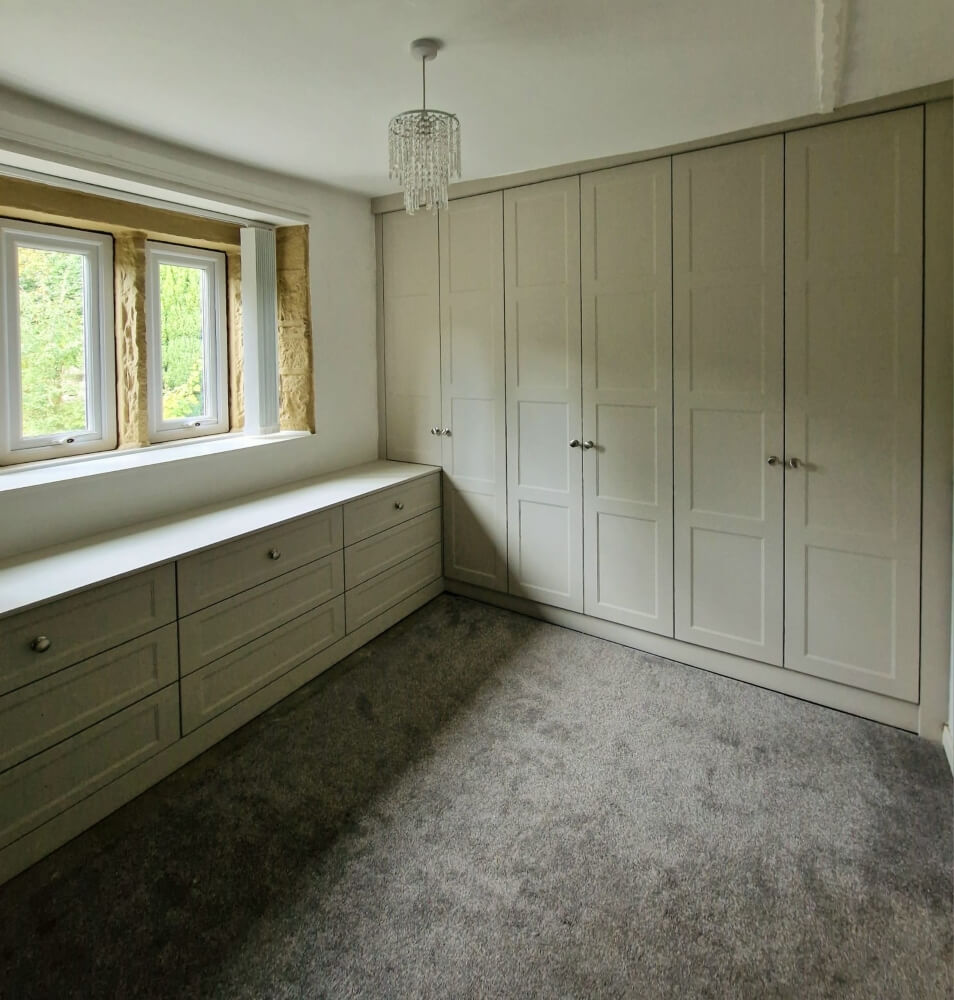 traditional wardrobes