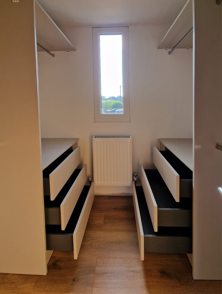 fitted wardrobe drawers